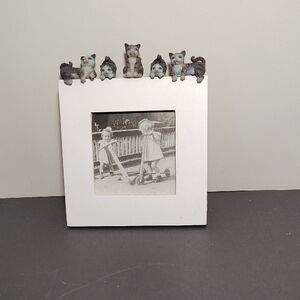 Milano White Cat Figurine Photo Frame